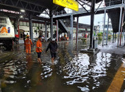 Stasiun Tawang Kebanjiran, Sejumlah Perjalanan Kereta Api Dibatalkan