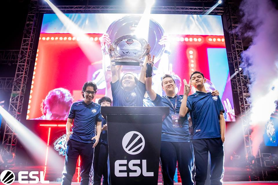 Perjalanan Tim Evos Esports Raih "Double Winner" di Ajang ESL Indonesia 2019