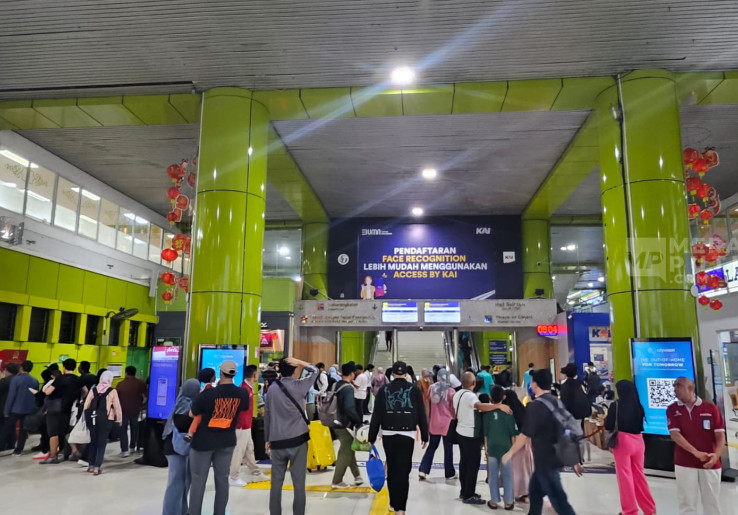 Besok 11 Kereta Pemberangkatan dari Gambir Tiba-Tiba Pindah Stasiun, Ada Apa?