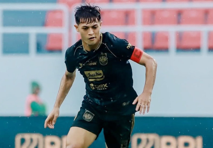 Lewat Terbitan Koran, Persib Umumkan Perekrutan Alfeandra Dewangga dan Julio Cesar