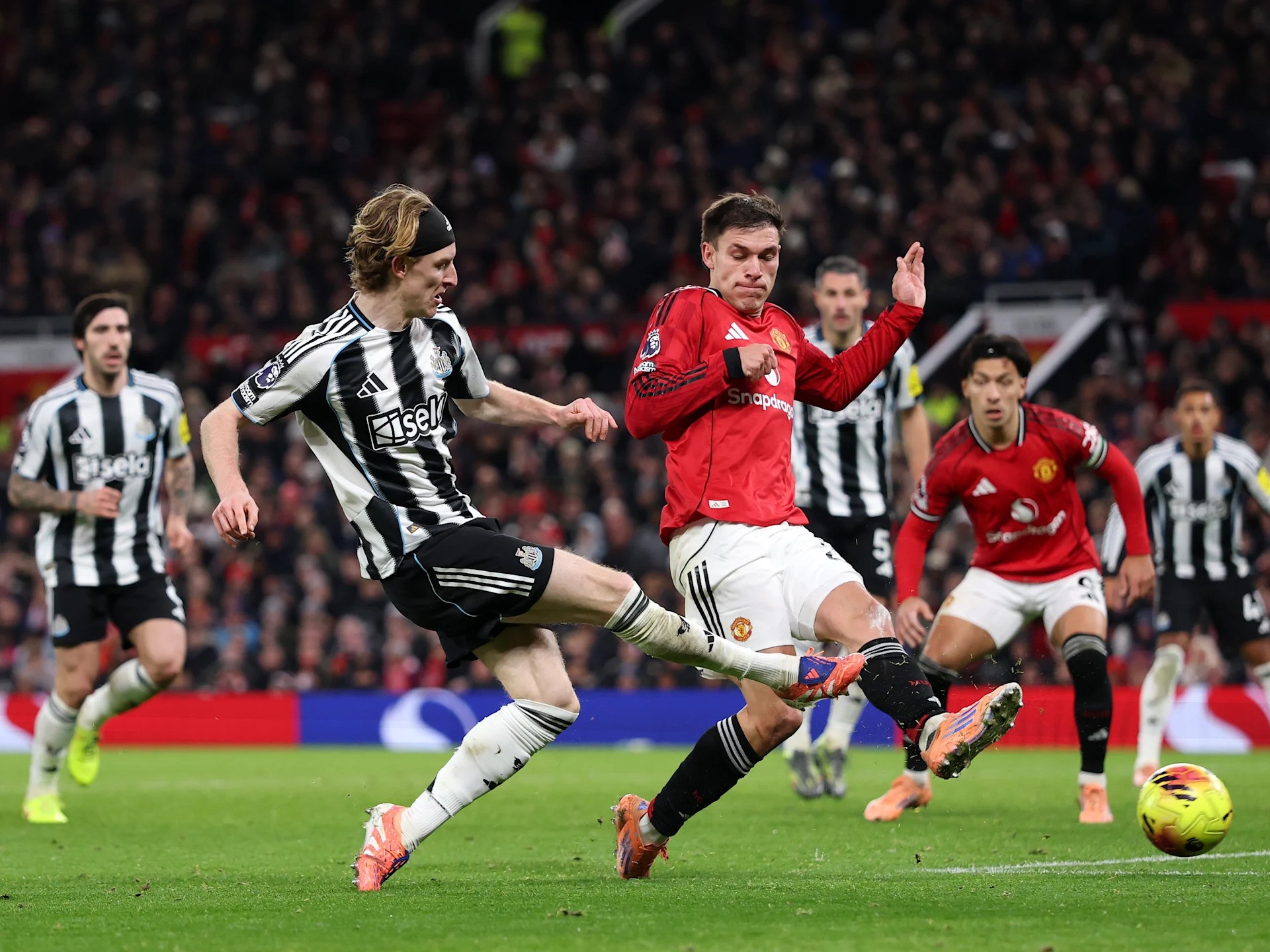 Prediksi Susunan Pemain Newcastle vs Manchester United: Momentum Michael Carrick Diuji di St James’ Park
