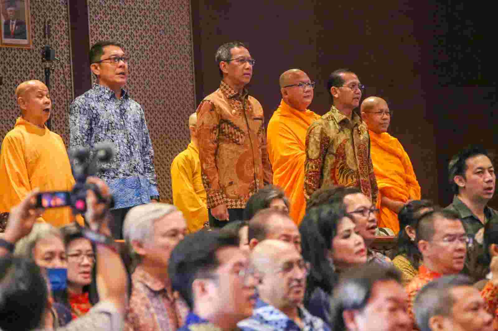 Pj Heru Ajak Umat Buddha Jaga Persatuan dan Kesatuan Jakarta