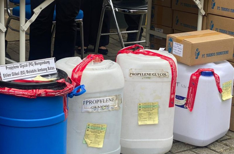 Polri Temukan 42 Drum Oplosan Propilen Glikol CV Samudera Chemical