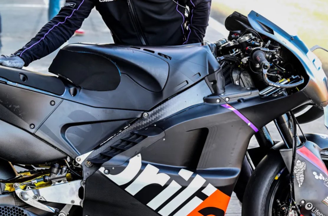 Aprilia Kembangkan Rangka MotoGP dari Serat Karbon