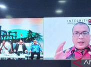 Denny Indrayana Beberkan 3 Alasan Presiden Jokowi Harus Dimakzulkan