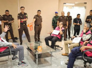 Rekonstruksi Kasus Suap Vonis Korupsi CPO, Hakim Peragakan ‘Cara’ Bagi-bagi Uang Haram Rp 60 Miliar