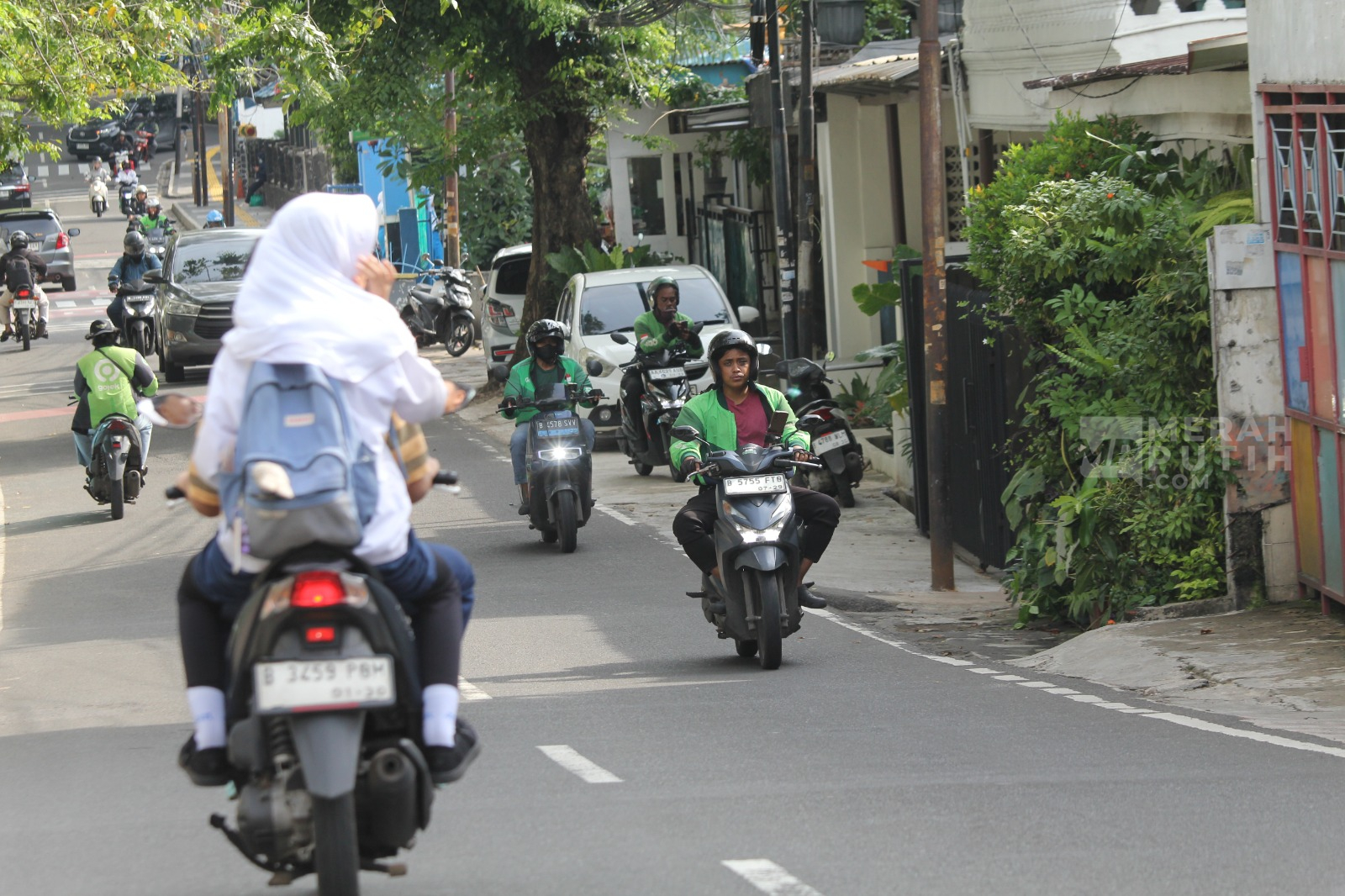 Presiden Prabowo Wacanakan Pemangkasan Tarif Aplikator hingga 8 Persen