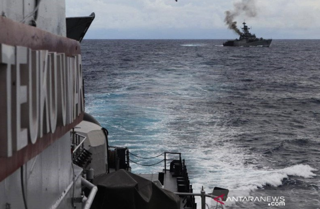 TNI-AL Siagakan 4 KRI di Laut Natuna Utara, Ada Apa?