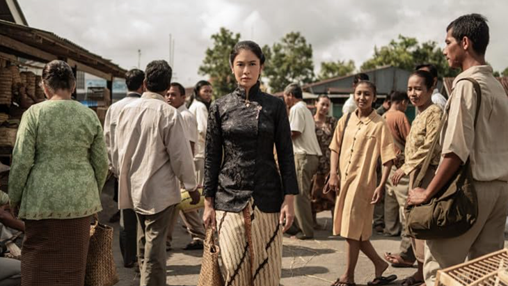 Kebaya Janggan Menyeruak Berkat Serial Netflix 'Gadis Kretek’