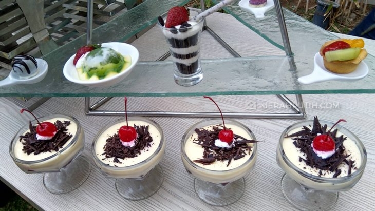 Cake Untuk Vegetarian di Oasis Bistro