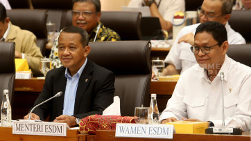 Raker Menteri ESDM Bahlil Lahadalia dengan Komisi XII DPR Bahas Asumsi Dasar Sektor ESDM