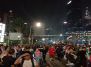  Warga Padati Malam Puncak HUT Kota Jakarta di Bundaran HI