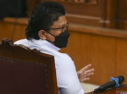 Ferdy Sambo Tampak Lemas Dengarkan Detik-Detik Vonis Hakim