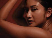 Film Debut Reza Rahardian “On Your Lap' Bakal Diputar di Italia