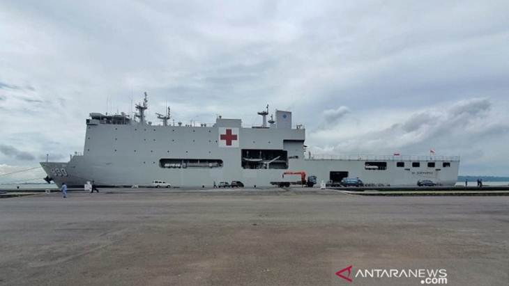 KRI dr Soeharso bersandar di Dermaga Komando Armada II Surabaya, Kamis (20/2/2020). ANTARA/Aditya Ramadhan