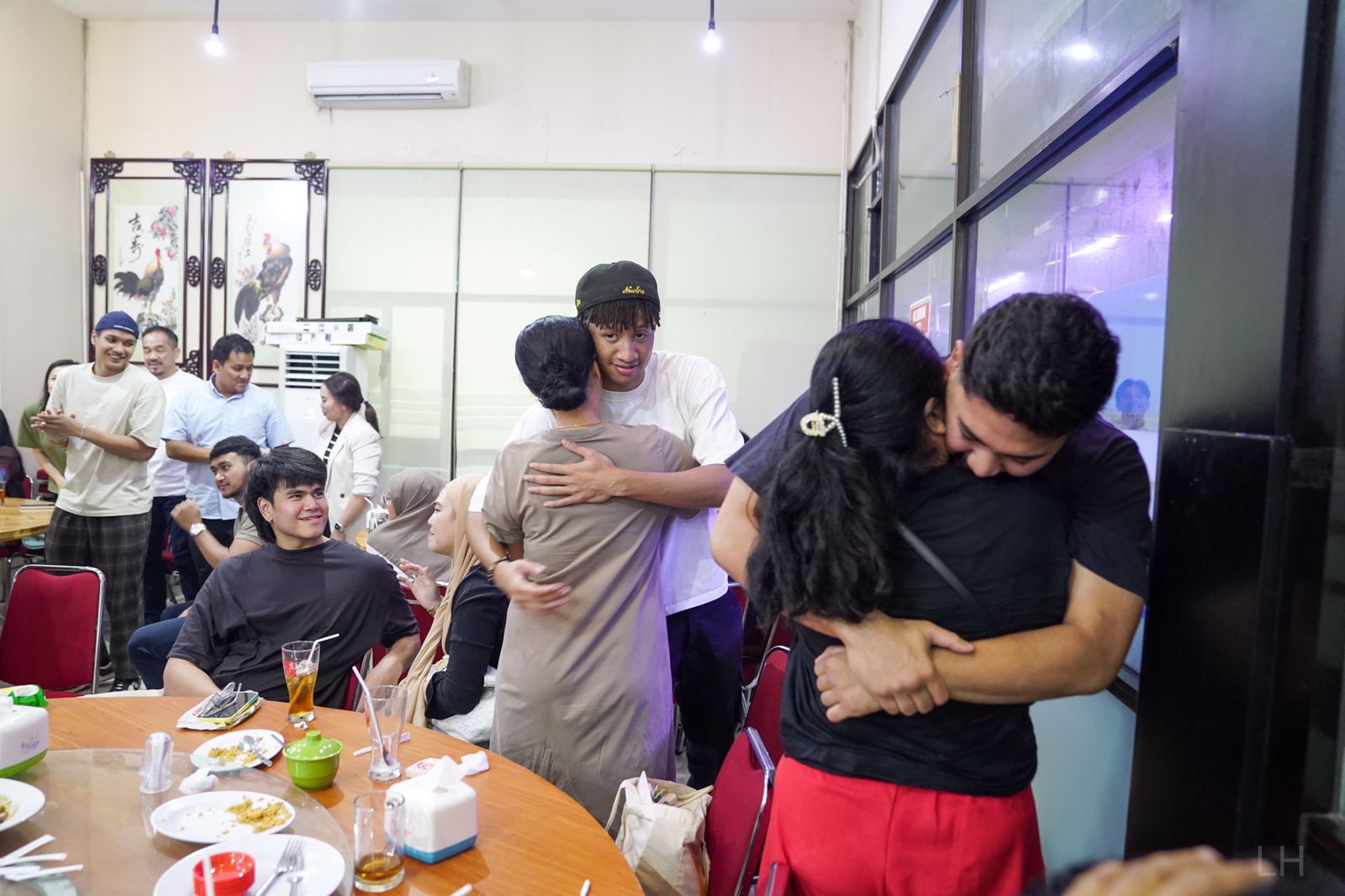 Tim basket 5x5 putra Jakarta saat makan malam bersama keluarga dan Perbasi Jakarta