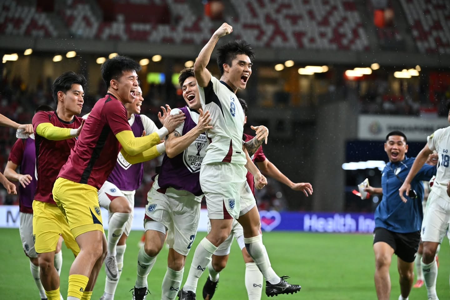 Hasil Piala AFF 2024: Sempat Tertinggal 2 Gol, Thailand Sikat Singapura 4-2 untuk Pastikan Lolos ke Semifinal