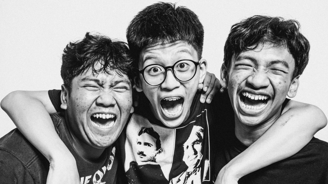 Sukses Lancar Rejeki: Semangat Remaja Bekasi yang 'Meledak' Lewat Album Debut