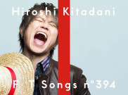 Hiroshi Kitadani Nyanyikan 'We Are' di The First Take