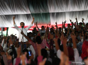  Jokowi-Ma'ruf Sampaikan Visi Misinya Kepada Puluhan Ribu Pendukung di Sentul