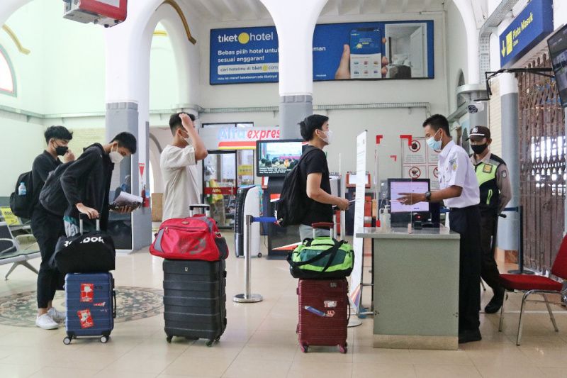 Tiket Lebaran KA Ranggajati Habis Terjual