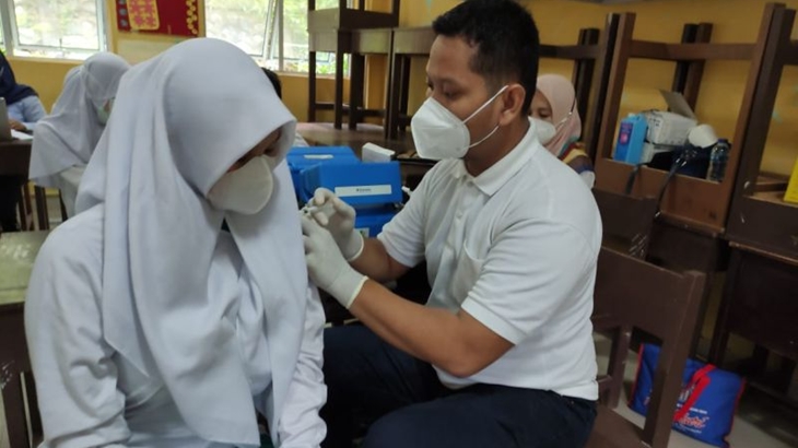130 Juta Orang Divaksin, Penambahan Kasus COVID-19 di Bawah 400