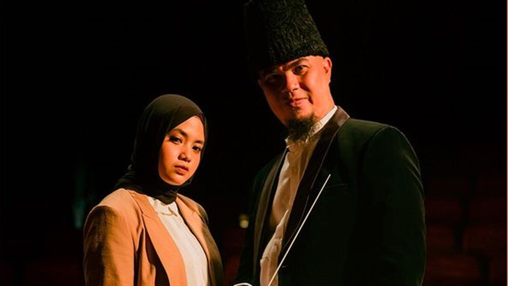 Hanin Dhiya Rilis Tiga Lagu Baru Bersama Ahmad Dhani