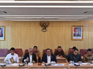 Komisi II DPR Sampaikan Laporan Kinerja Akhir Tahun 2024