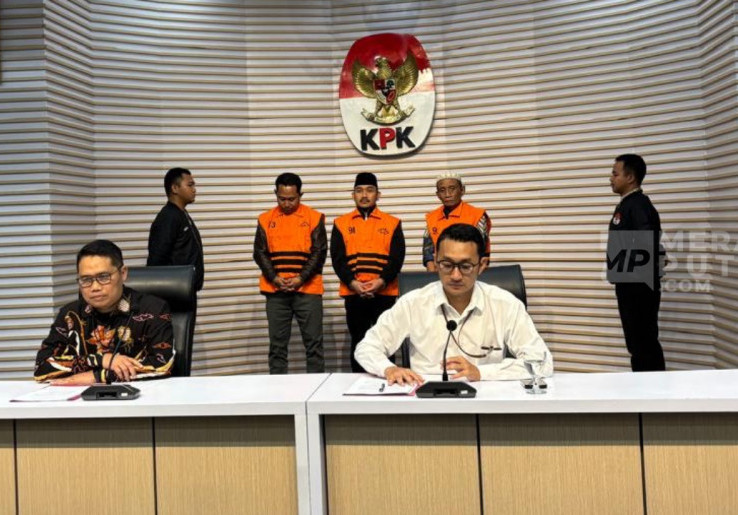 KPK Geledah Kantor Bupati Bekasi, Sita 49 Dokumen dan 5 Barang Bukti Elektronik