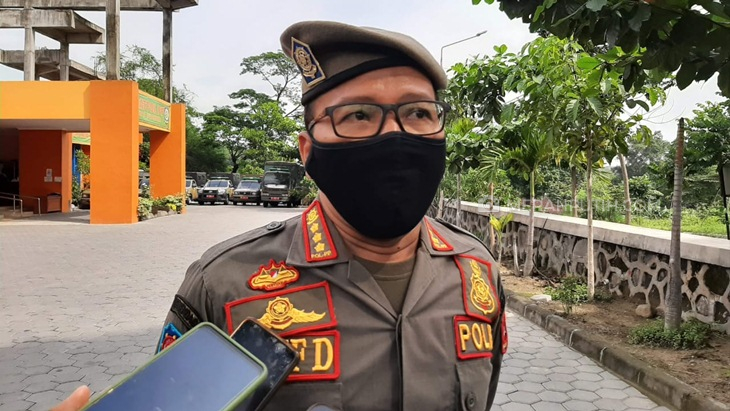   Kepala Satpol PP Arif Darmawan, Minggu (7/2). (MP/Ismail)