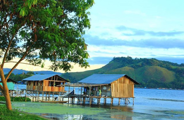 danau sentani
