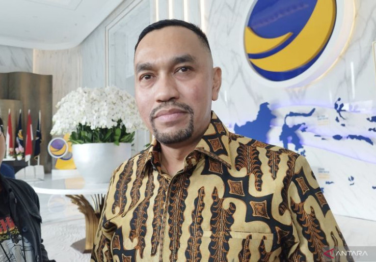 NasDem Minta DPR Setop Gaji Ahmad Sahroni dan Nafa Urbach