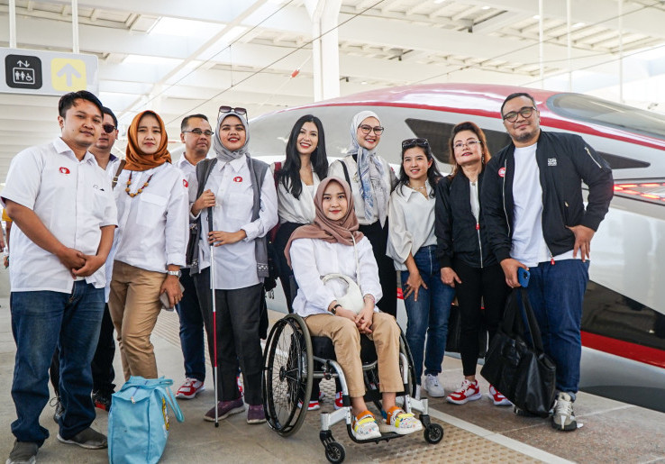 Perlu Petugas Bahasa Isyarat di Kereta Cepat Jakarta-Bandung