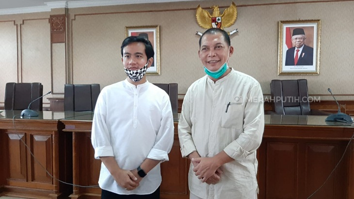 SK Mendagri Tak Kunjung Turun, Pelantikan Gibran-Teguh Dipastikan Molor
