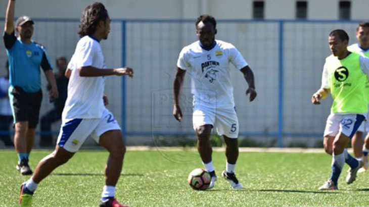 Persib Bandung Gelar Latihan Rutin Hadapi Putaran Kedua