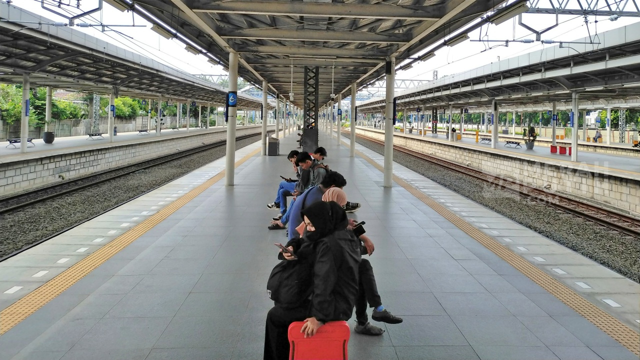 Jakarta Internasional Marathon 2024, 13 Kereta Keberangkatan Gambir Berhenti di Stasiun Jatinegara