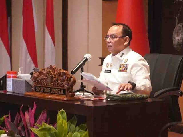 Dianggap Langgar UU, Komjen Pol Andap Budhi Revianto Didesak Mundur dari Polri