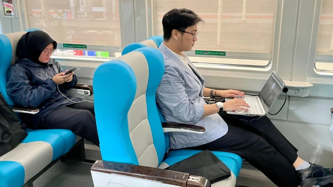 Bukan Buat Masak Nasi atau Kipas Angin, Ini Aturan Pakai Stop Kontak Kereta Api