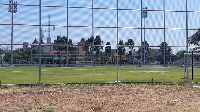  Lapangan Kota Barat Solo sebagai tempat latihan klub peserta Liga 2 grup C. (MP/Ismail)