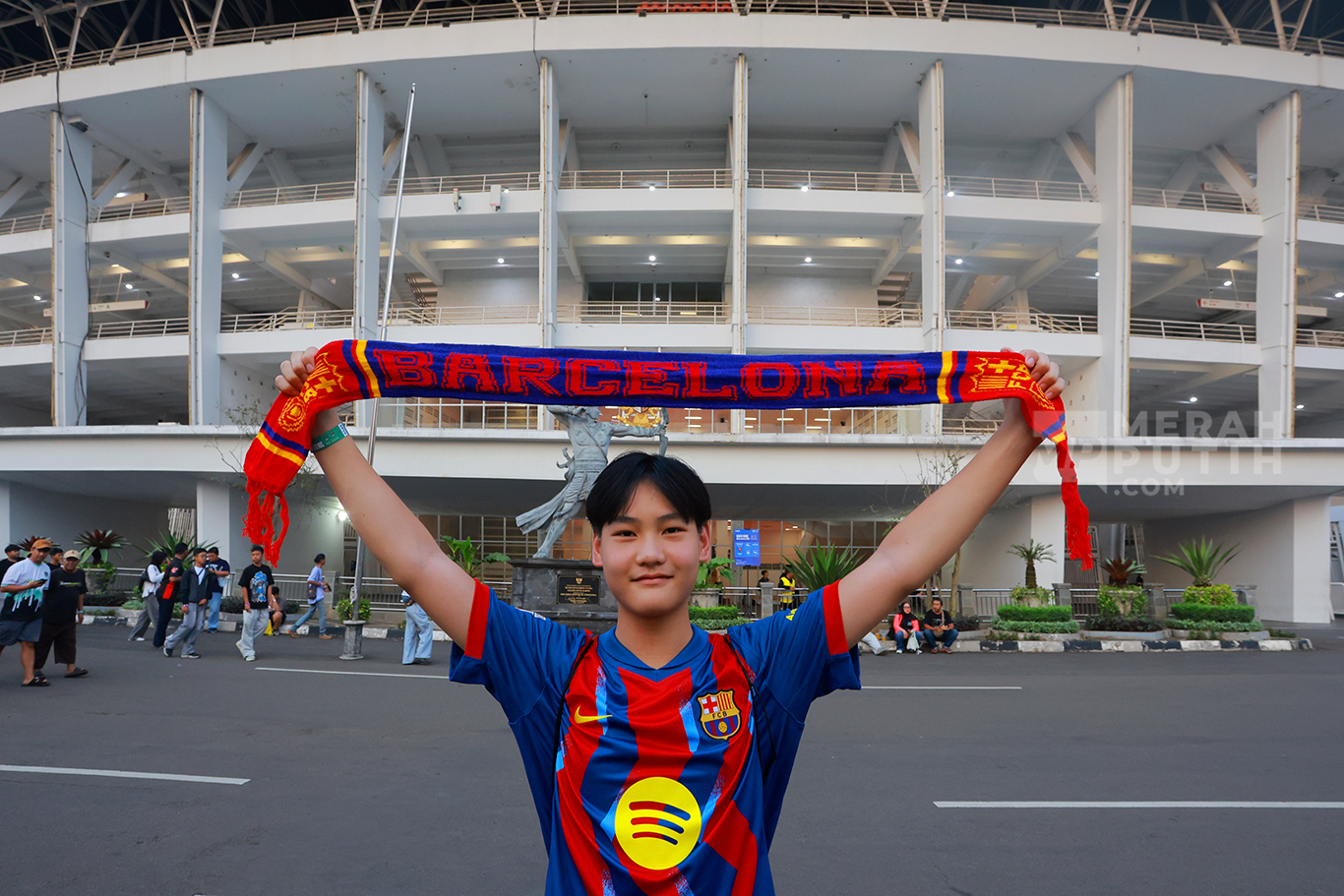 Euforia Fans Barcelona Jelang “Clash of Legends” di GBK: Nostalgia, Harapan, dan Lautan Blaugrana