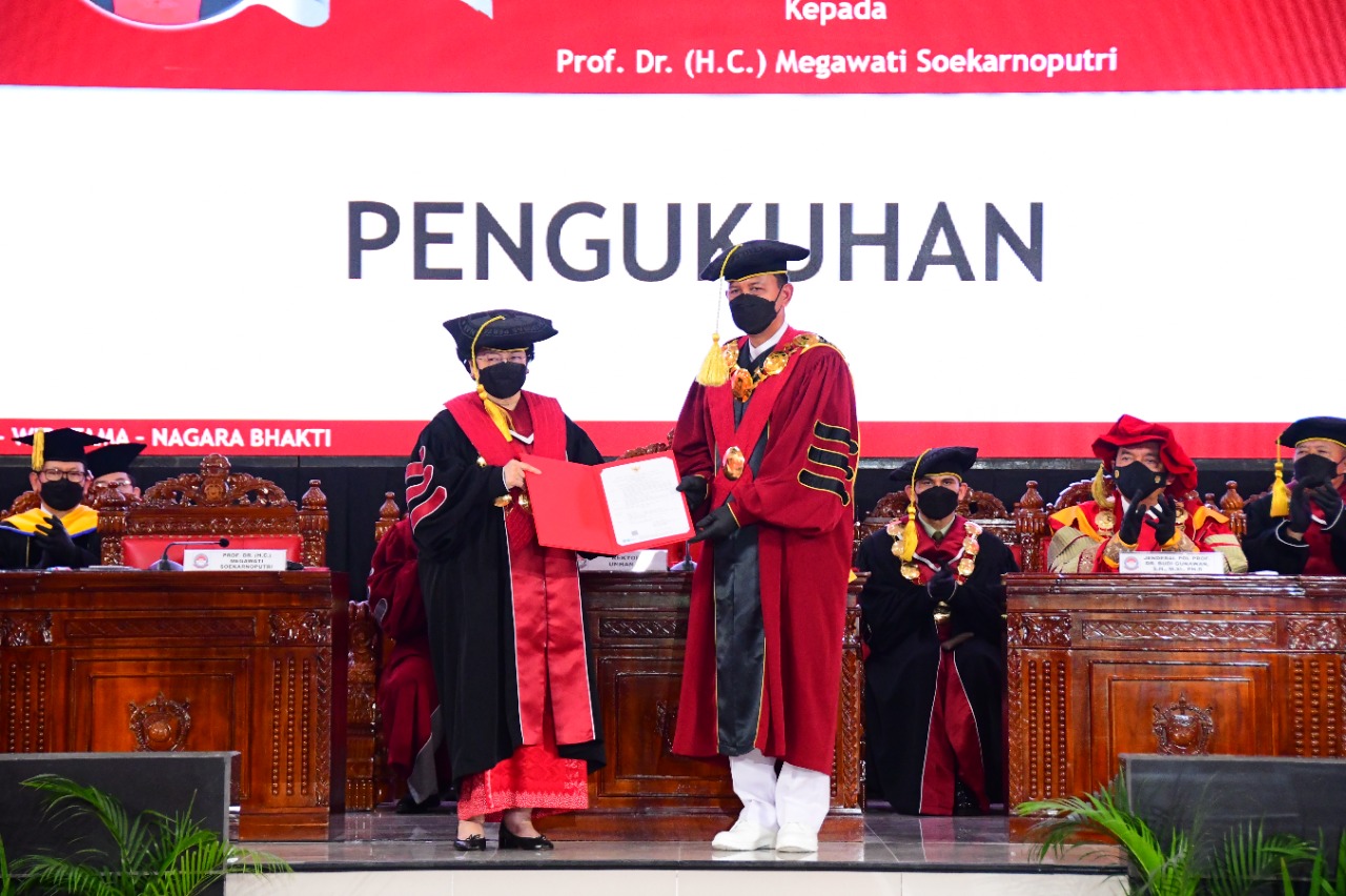 Rektor Unhan Puji Komitmen Megawati di Bidang Pertahanan dan Kepemerintahan