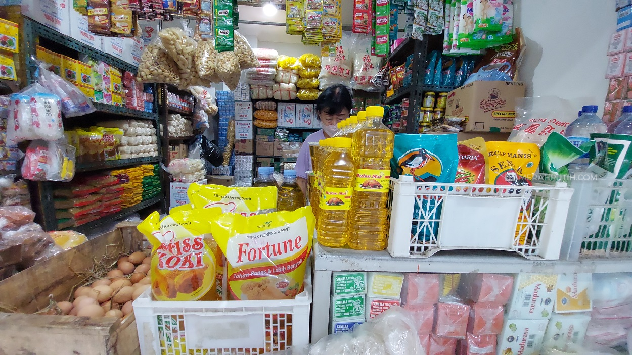 Pedagang Mengaku Rugi Jual Minyak Goreng Sesuai Ketentuan Pemerintah