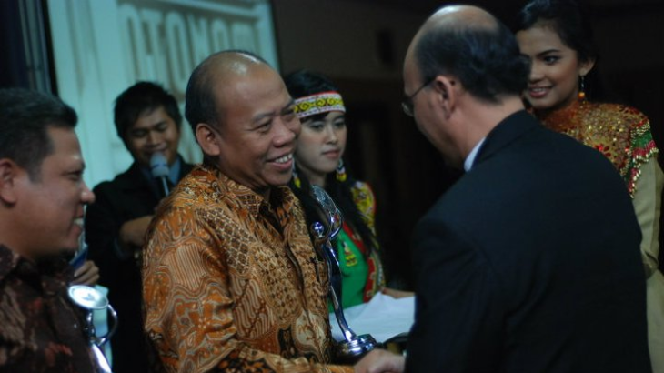 Milton Crosby Kandidat Terkuat Gubernur Kalbar Versi IDM