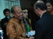 Milton Crosby Kandidat Terkuat Gubernur Kalbar Versi IDM