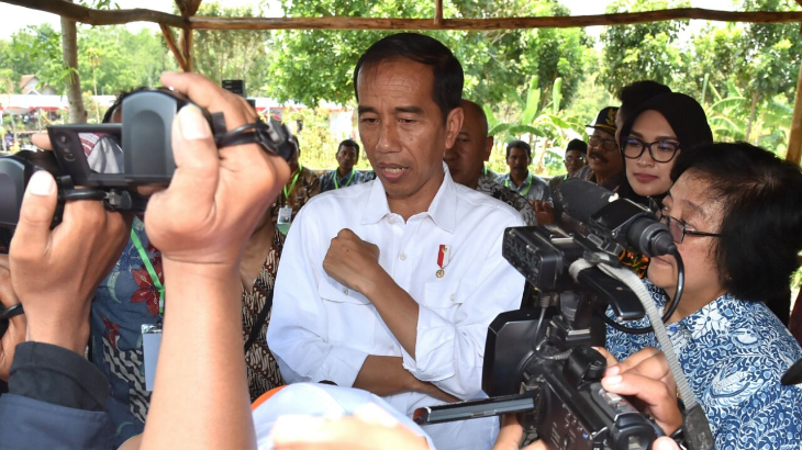 Presiden Jokowi Pimpin Upacara Hari Pahlawan di TMP Kalibata