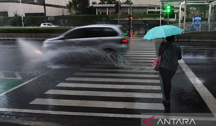 Jakarta Diprakirakan Hujan Sejak Rabu Pagi