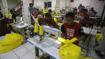 Menilik Aktivitas Pekerja Konveksi saat Industri Tekstil Lesu