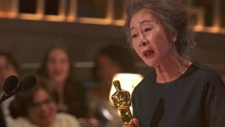 Youn Yuh-jung, Aktris Pertama Korea Selatan yang Menangi Best Supporting Role Oscar