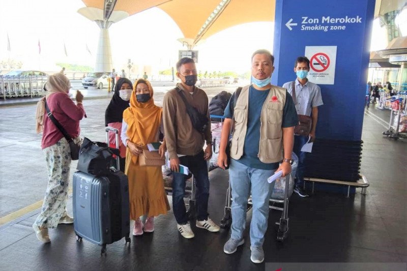 Pemulangan Pekerja Migran Indonesia dari Malaysia. (Foto: Antara)