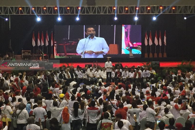 Salah satu suasana kampanye akbar Jokowi